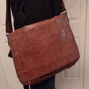 FRYE Brown Leather Messenger Bag